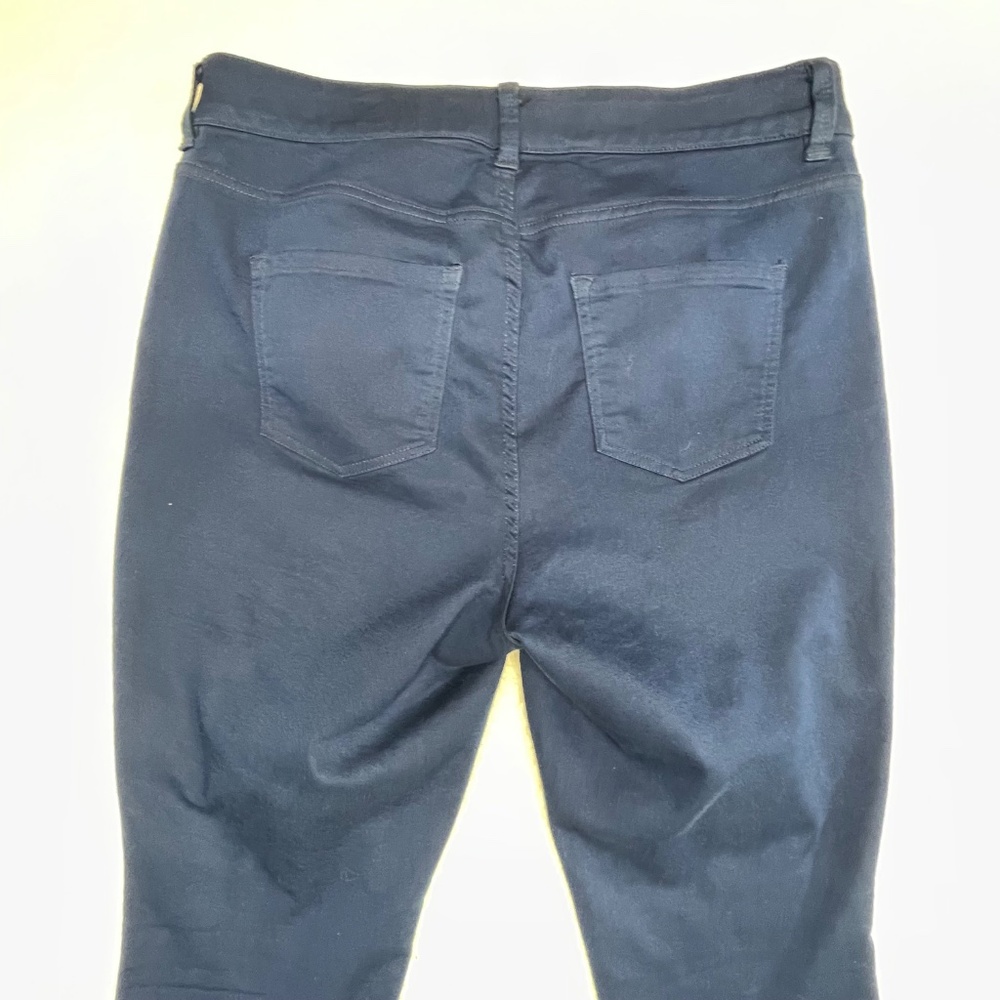 NWT Woman’s Liz Claiborne, Size 14 Blue, Pants - Picture 5 of 10